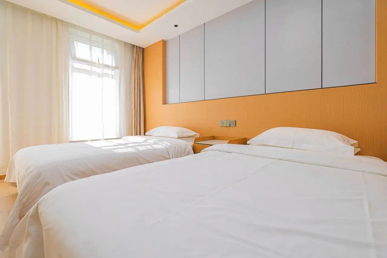 Shuanglong Hotel