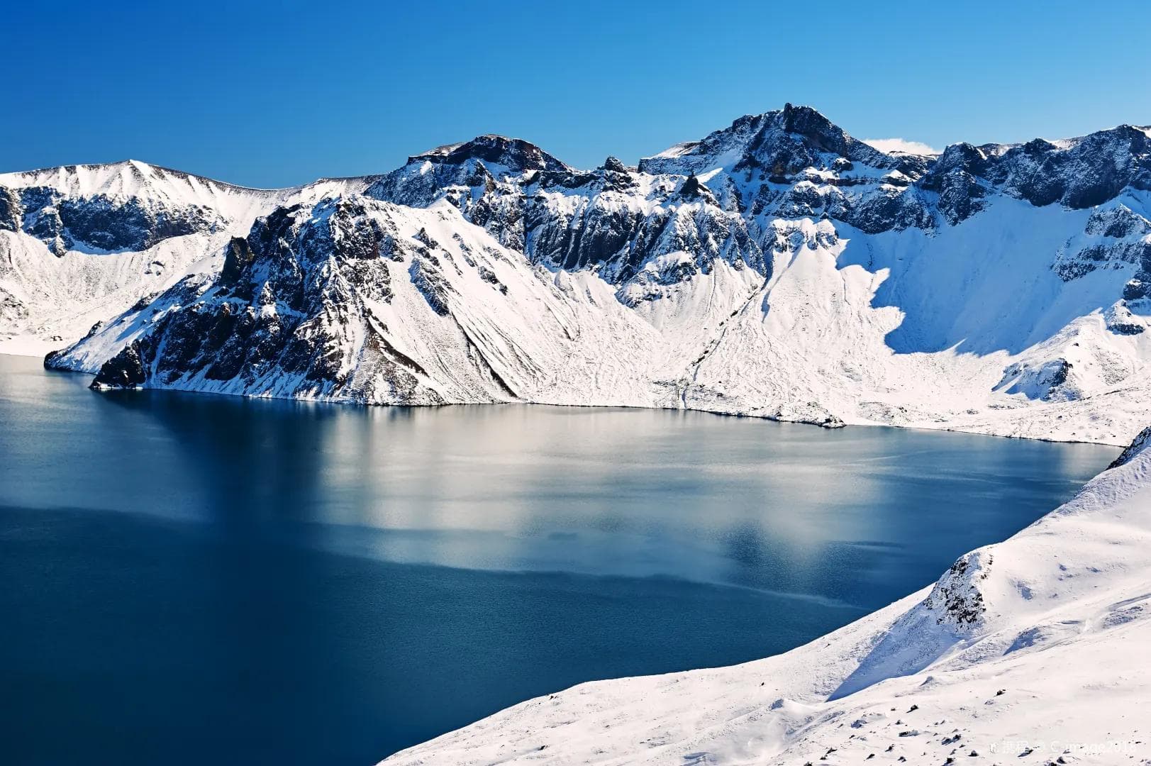 Sightseeing tours of surrounding attractions