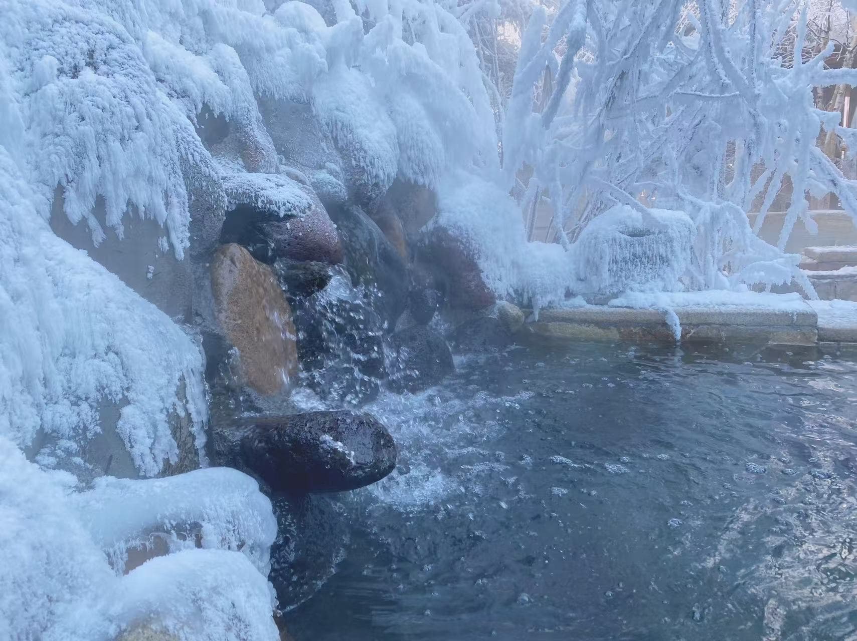 Hot springs and winter relaxation and recovery